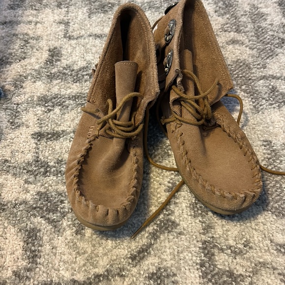 Leather Moccasins. With silver conchos - Picture 3 of 6